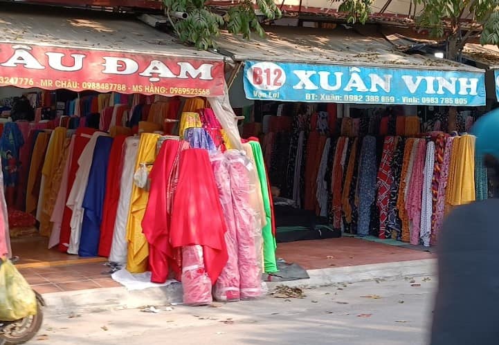 Cửa hàng vải giá rẻ tại chợ Baza Ninh Hiệp